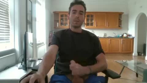 Snapshot of frenchbdmaninlondon chatting on September 26, 12:03 pm Horny Paul online show from September 26, 12:03 pm