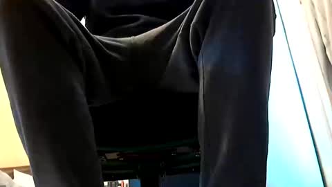 Snapshot of frenchpapalover chatting on March 4, 7:41 am frenchpapalover online show from March 4, 7:41 am