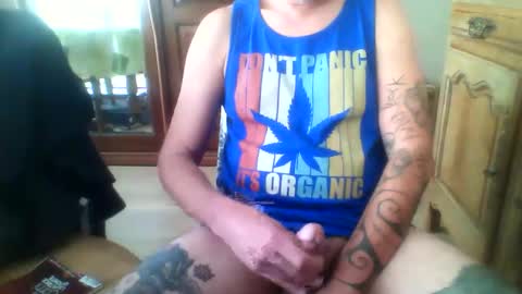 Snapshot of frenchpapalover chatting on October 25, 1:46 pm frenchpapalover online show from October 25, 1:46 pm