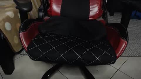 fresh18lovesgirls online show from October 28, 10:56 pm