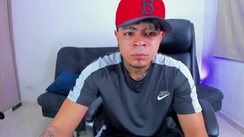 freyva_ online show from July 8, 6:23 pm