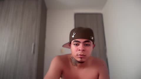 freyva_ online show from March 11, 4:18 pm