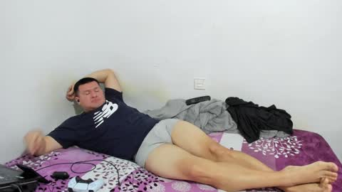 Snapshot of fuckynations chatting on December 14, 4:42 pm Fuckdirtymen online show from December 14, 4:42 pm