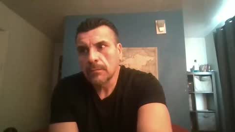 Snapshot of fuegolento22 chatting on December 17, 10:11 pm fuego1ento22 online show from December 17, 10:11 pm