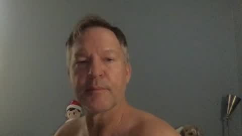 Snapshot of fuertecock chatting on January 2, 3:37 am Gregorio online show from January 2, 3:37 am