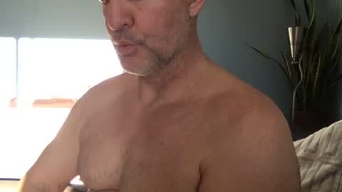 Snapshot of fuertecock chatting on January 13, 12:19 am Gregorio online show from January 13, 12:19 am