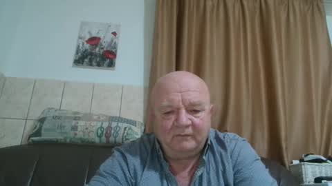 Snapshot of fullballs6 chatting on December 28, 4:30 am fullballs6 online show from December 28, 4:30 am