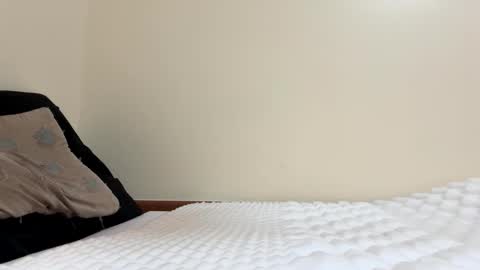 Snapshot of fun205075 chatting on October 22, 11:19 pm fun205075 online show from October 22, 11:19 pm