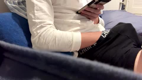 fuzzie_07 online show from January 21, 11:40 am