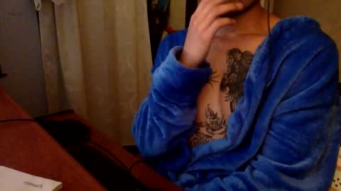 fxxlxlxvx online show from January 5, 6:55 pm