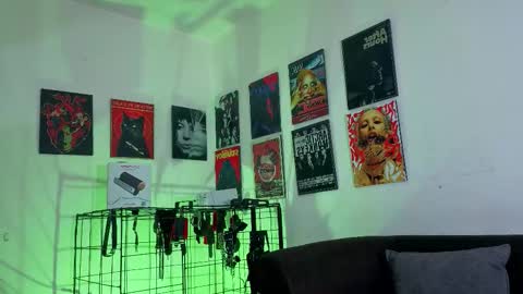 Gael Conner online show from October 24, 3:30 am