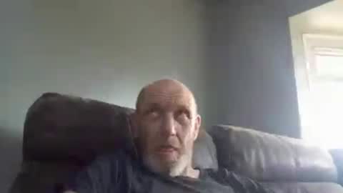 me online show from August 4, 12:54 pm