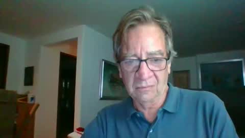 galloboy5 online show from December 16, 5:36 am