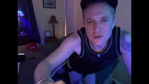 Snapshot of gallowsjackirl chatting on January 13, 6:49 am gallowsjackirl online show from January 13, 6:49 am