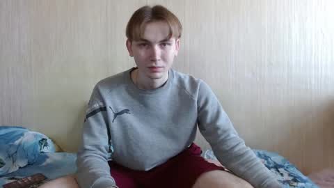 Snapshot of gary_snail33257 chatting on October 20, 9:57 am gary_snail33257 online show from October 20, 9:57 am