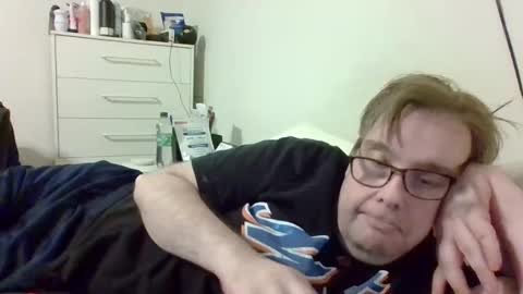 Gary online show from December 18, 12:32 am