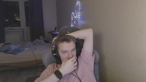 Snapshot of gasturfahe chatting on March 6, 8:16 pm gasturfahe online show from March 6, 8:16 pm