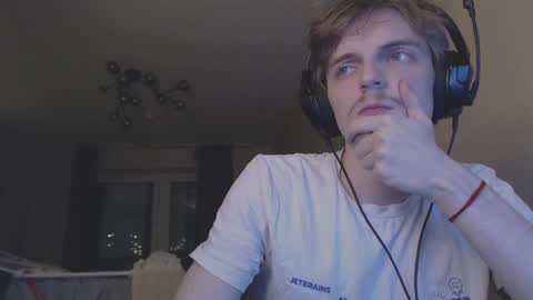 Snapshot of gasturfahe chatting on January 29, 9:28 pm gasturfahe online show from January 29, 9:28 pm