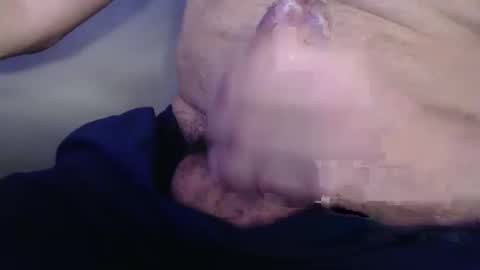 gatinhow82 online show from April 7, 6:52 pm