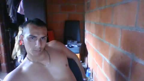 Snapshot of gattitosexy_95 chatting on March 12, 6:55 pm gattitosexy_95 online show from March 12, 6:55 pm