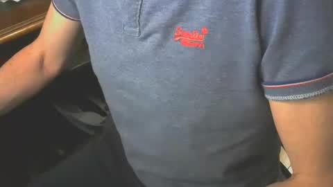 Snapshot of gay_slave_on_cam chatting on December 29, 3:03 pm gay slave on cam online show from December 29, 3:03 pm