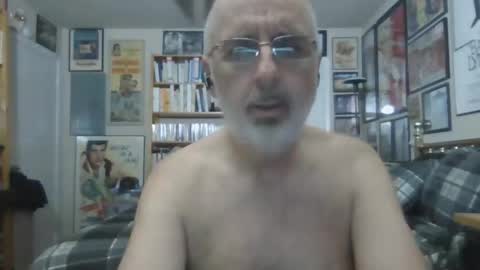 Steve online show from December 23, 8:23 am