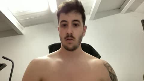 georgebutton77 online show from June 1, 1:33 pm