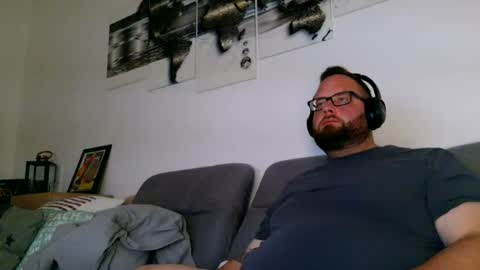Phil online show from July 4, 3:04 pm