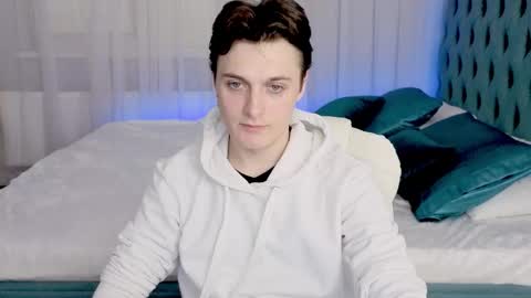 Alex online show from October 12, 8:52 am