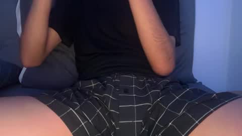 Snapshot of gh0st_boy_ chatting on October 14, 1:56 am gh0st_boy_ online show from October 14, 1:56 am