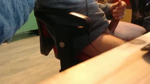 Snapshot of ghostatitude chatting on February 23, 12:37 am ghostatitude online show from February 23, 12:37 am