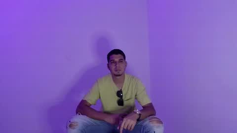 Snapshot of gianluca_silva chatting on October 20, 1:20 am Gianluca Silva online show from October 20, 1:20 am