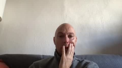 giannipaciotti online show from March 8, 10:07 am