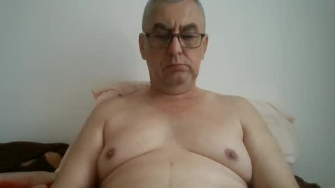 gigi1970 online show from June 22, 7:36 am