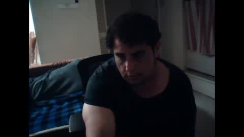 Snapshot of gitmehard008 chatting on February 6, 3:27 am gitmehard008 online show from February 6, 3:27 am