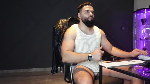 Matthew .. for short call me Matt online show from March 27, 5:36 pm