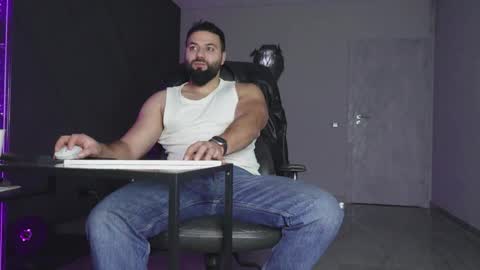 Matthew .. for short call me Matt online show from January 9, 5:02 am