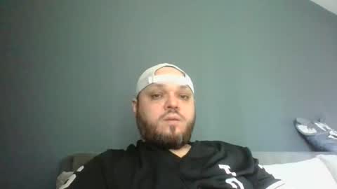 Your boy online show from February 19, 9:17 am