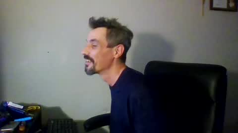gmang4242 online show from July 25, 11:23 pm