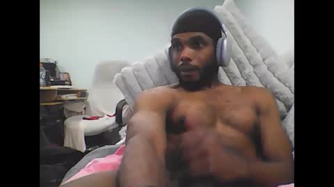 goatchocolate online show from December 7, 7:21 pm