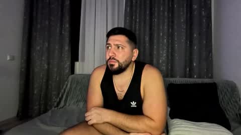 gold_alpha_boy online show from October 29, 8:23 pm