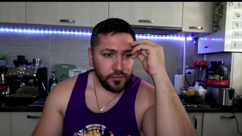gold_alpha_boy online show from June 21, 5:13 am