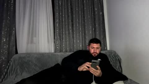 gold_alpha_boy online show from November 11, 4:34 pm