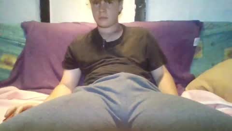 goldenboy207 online show from July 6, 8:43 pm