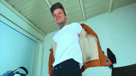 Goldy Loyal93 online show from September 9, 2:22 am