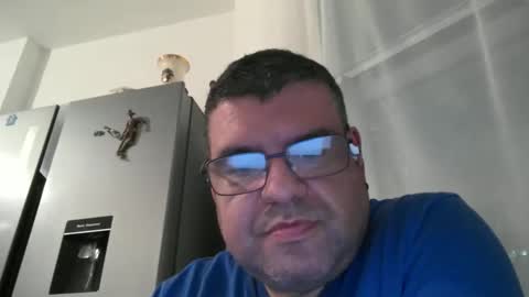 gomezgonz5 online show from October 15, 7:21 pm