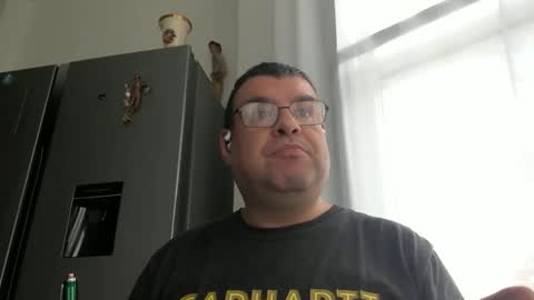 gomezgonz5 online show from October 20, 1:04 pm