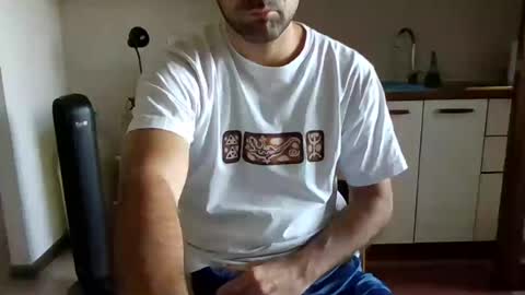 goodhornyboy24 online show from July 5, 3:08 pm