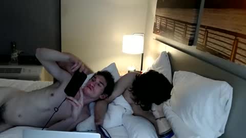 Ash online show from December 4, 7:04 am