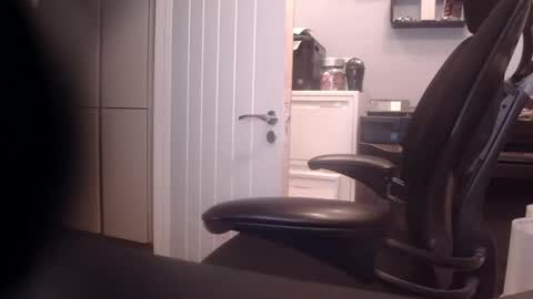 Snapshot of greyfox_6000 chatting on February 16, 7:26 am greyfox_6000 online show from February 16, 7:26 am